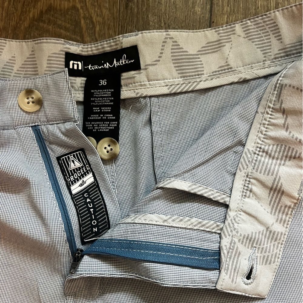 Travis Mathew Mens Chino Golf Shorts Flat Front Outdoor Houndstooth Gray Size 36